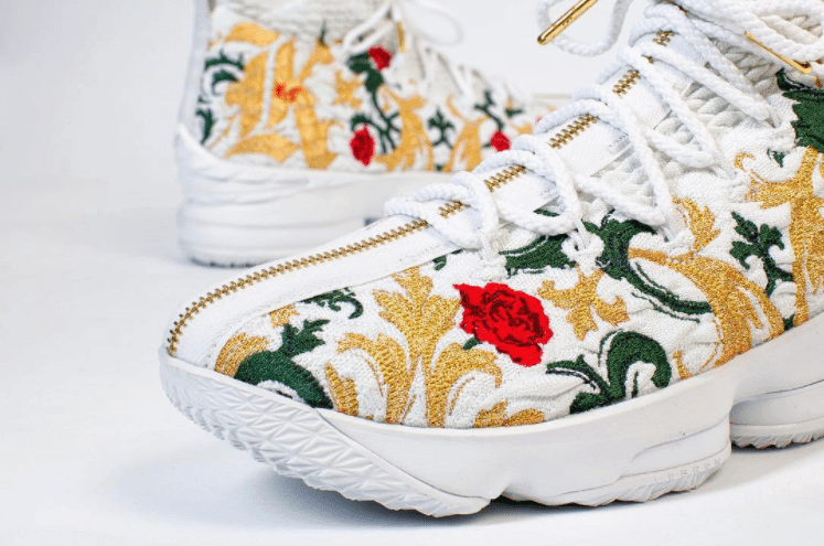 Nike LeBron 15 "Floral"