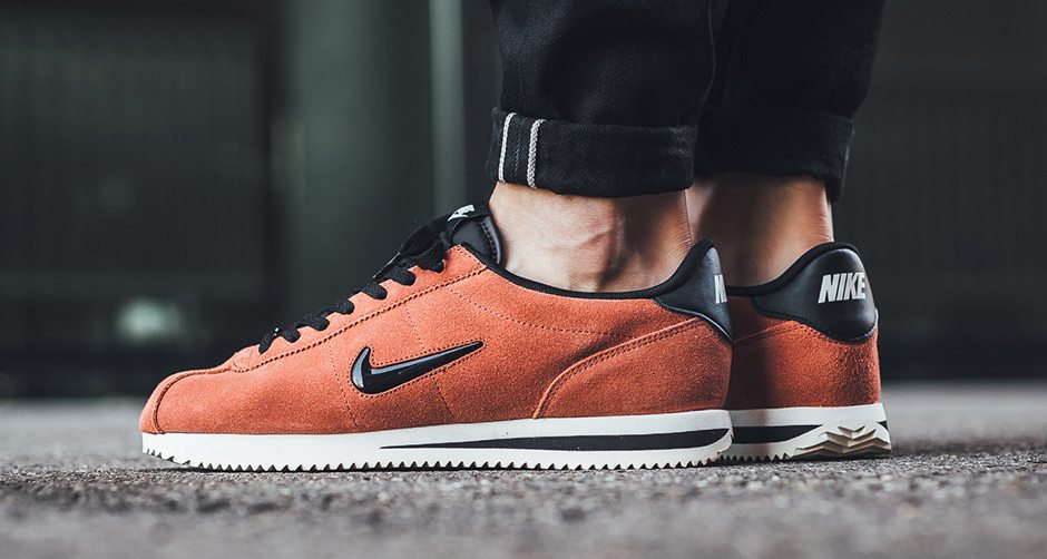 Nike Cortez Jewel "Dusty Peach"