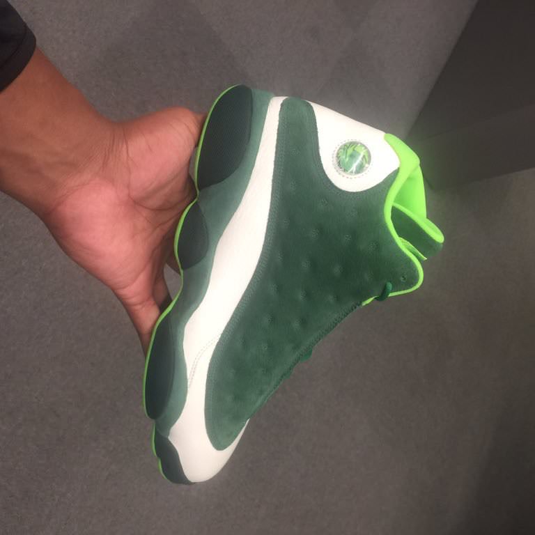 Air Jordan 13 Oregon PE