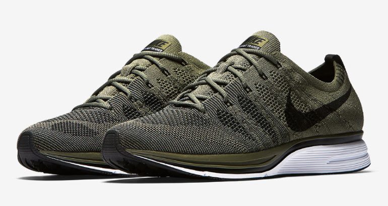 Nike Flyknit Trainer "Medium Olive"