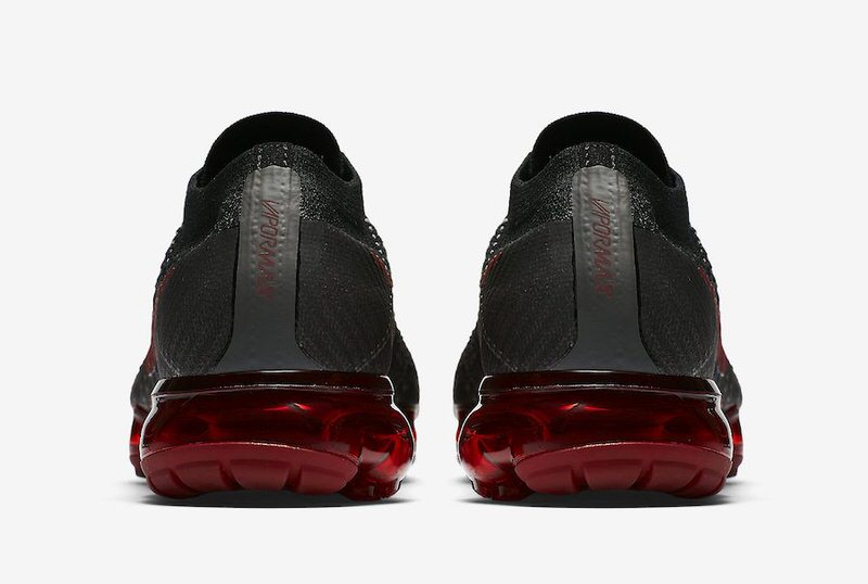 Nike Air VaporMax Black/Red