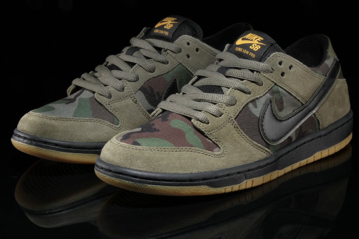 Nike SB Dunk Low "Camo"