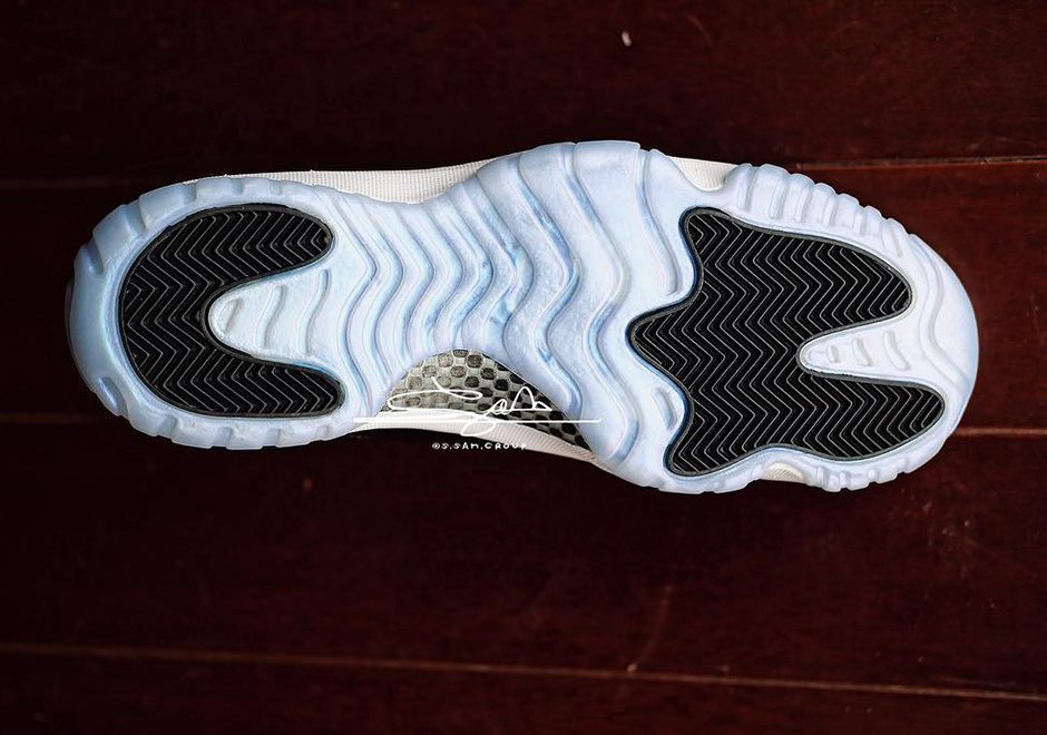 Air Jordan 11 Low "Easter"