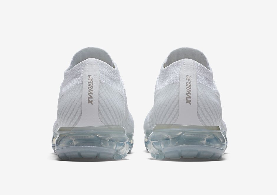 Nike Air VaporMax "White Christmas"