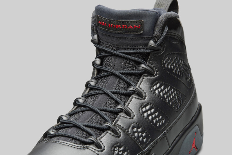 Air Jordan 9 Black/University Red