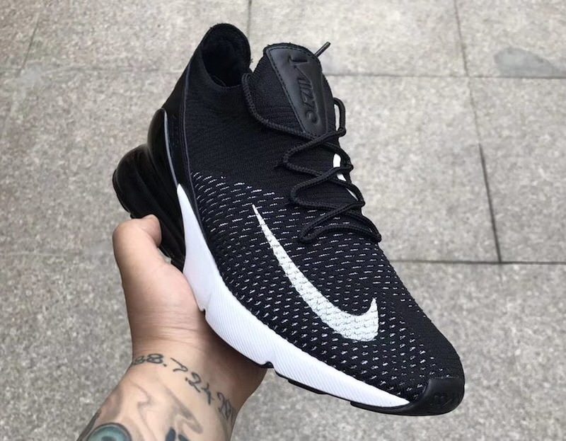 Nike Air Max 270 Flyknit Black/White