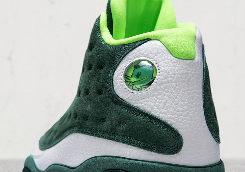 Air Jordan 13 "Oregon Ducks" PE