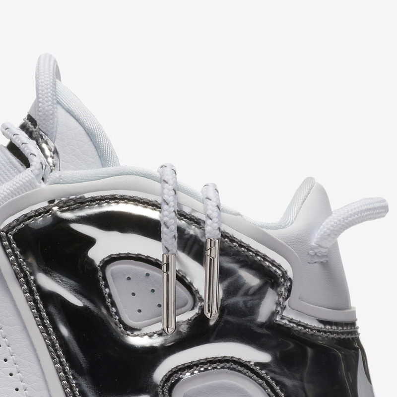 Nike WMNS Air More Uptempo "Chrome"