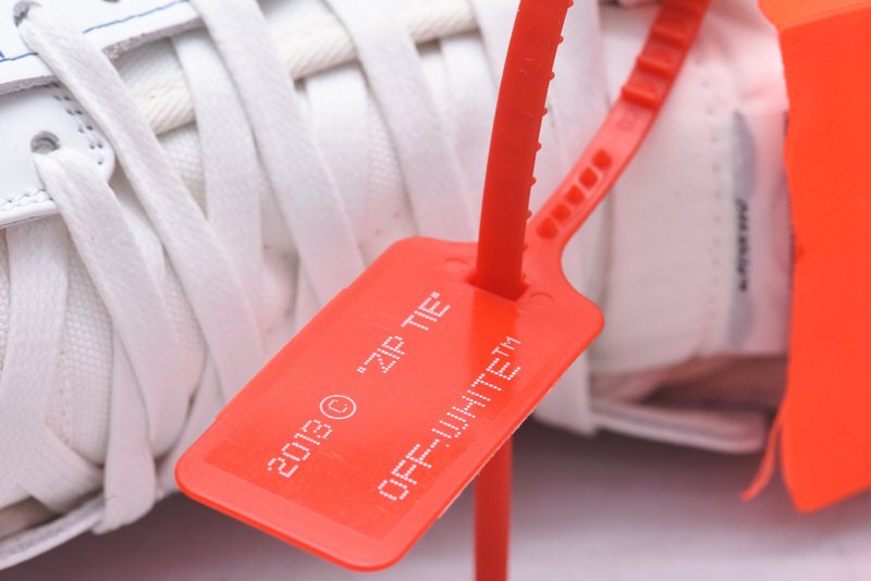 OFF-WHITE LOW 3.0