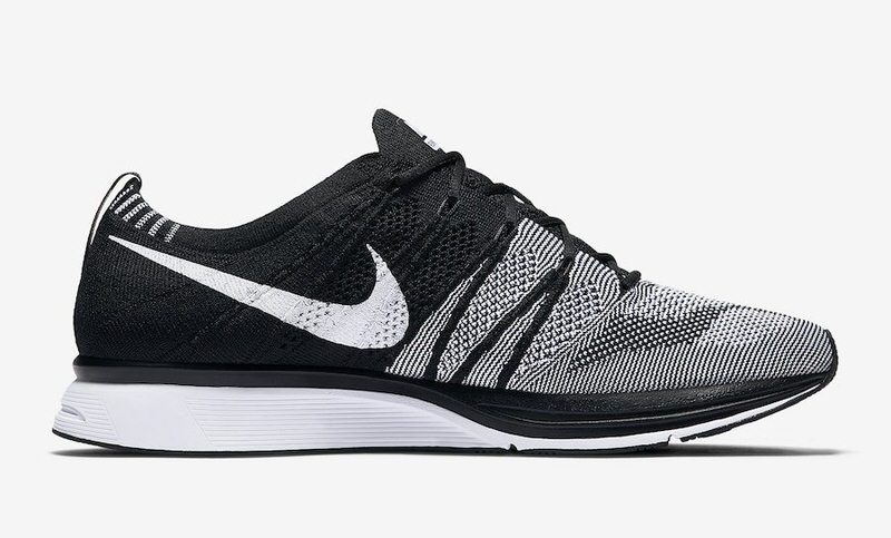 Nike Flyknit Trainer Black/White