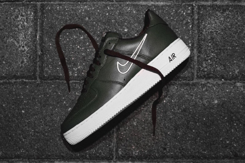 Nike Air Force 1 Low "Hong Kong"