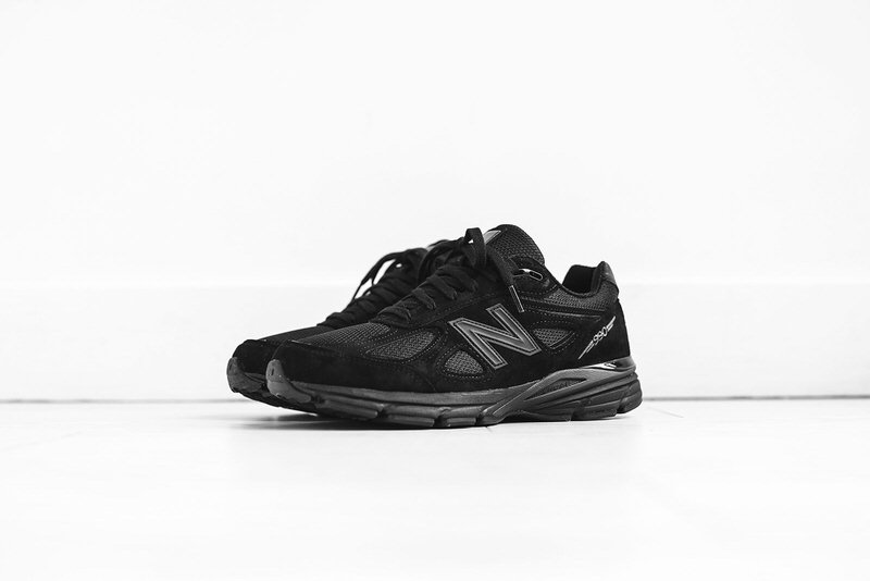 New Balance M990 "Triple Black"