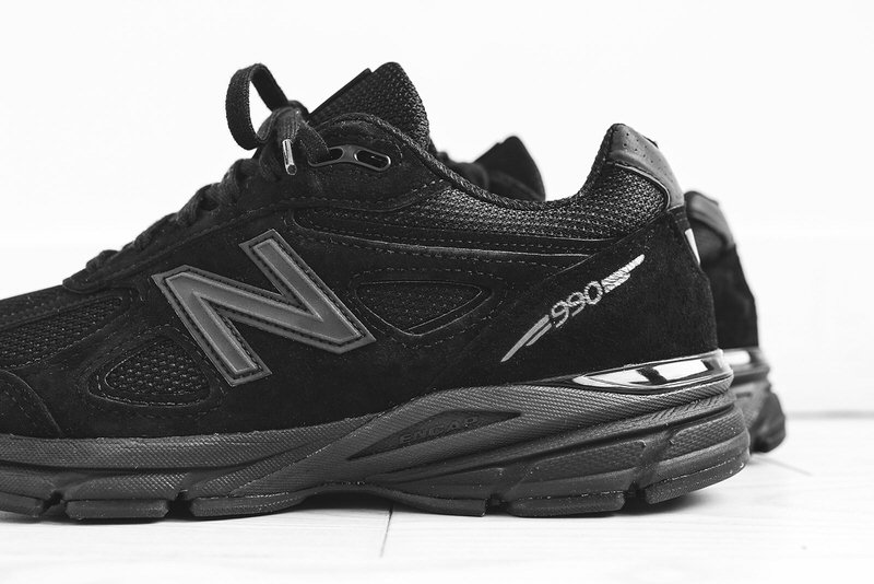 New Balance M990 "Triple Black"