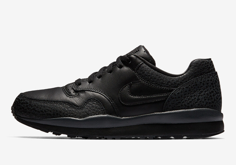 Nike Air Safari "Triple Black"