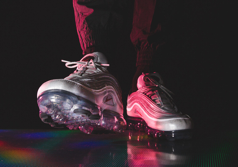 Nike Air VaporMax 97 "Silver Bullet"