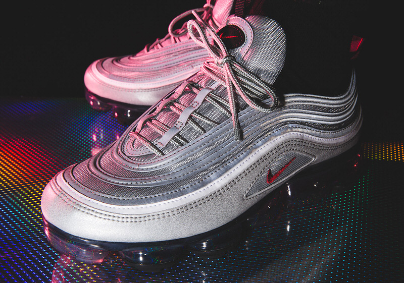 Nike Air VaporMax 97 "Silver Bullet"