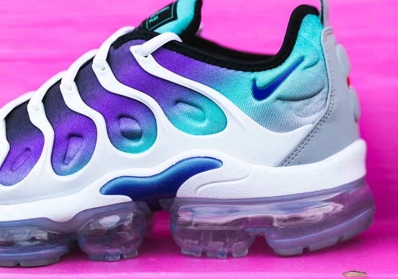 Nike WMNS Air VaporMax Plus "Aqua"