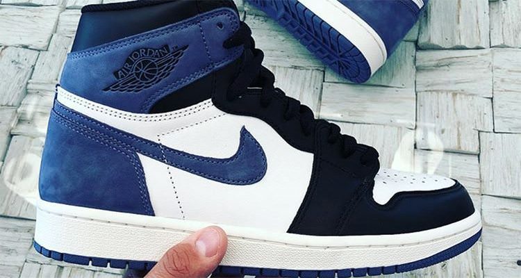 Air Jordan 1 "Blue Moon"