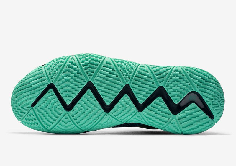 Nike Kyrie 4 "Mamba Mentality"