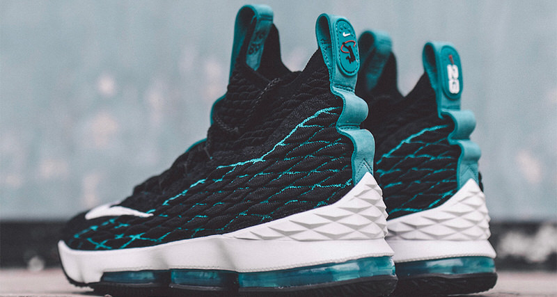 Nike LeBron 15 "Griffey"