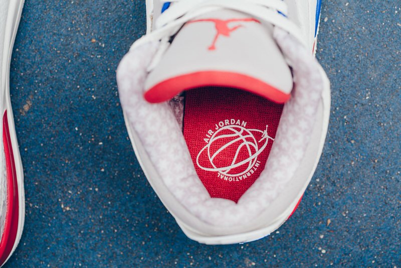 Air Jordan 3 "International Flight"