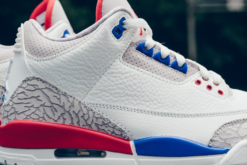 Air Jordan 3 "International Flight"