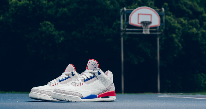 Air Jordan 3 "International Flight"