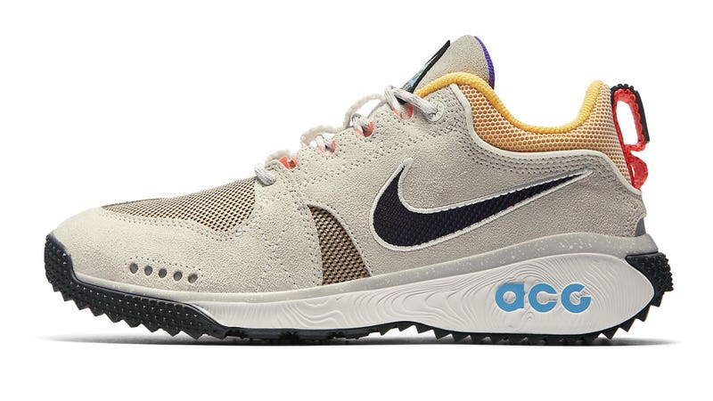 Nike AGC Dog Mountain