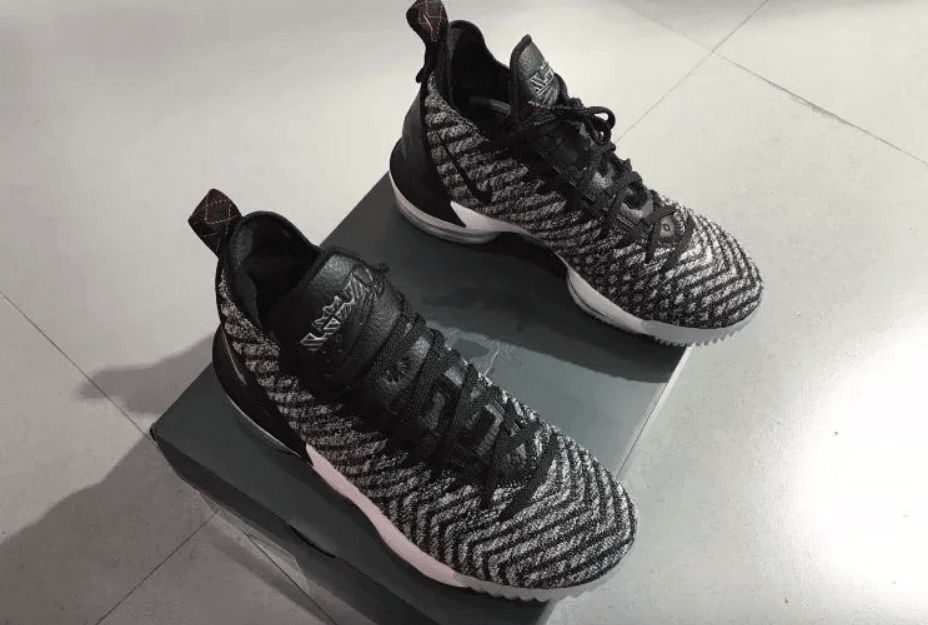 Nike LeBron 16 "Oreo"