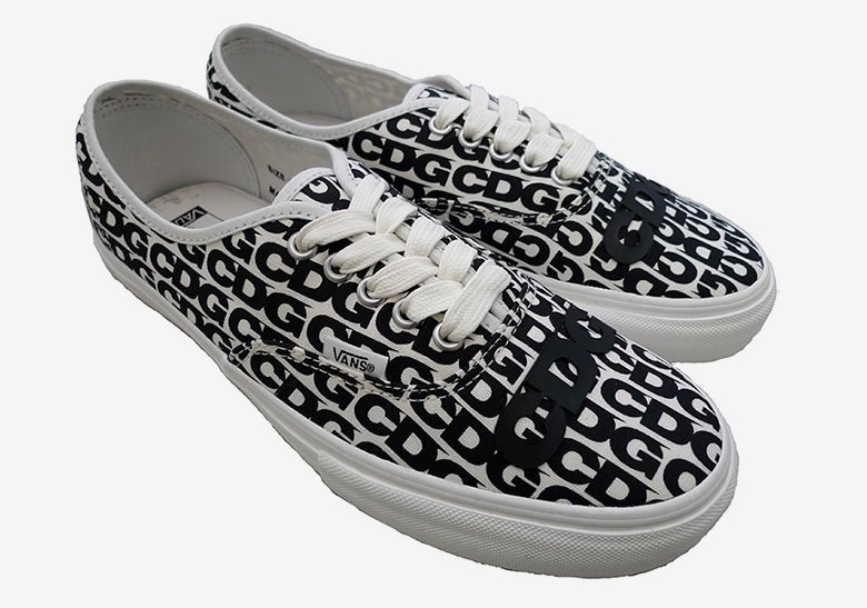 COMME des GARÇONS x Vans Authentic 