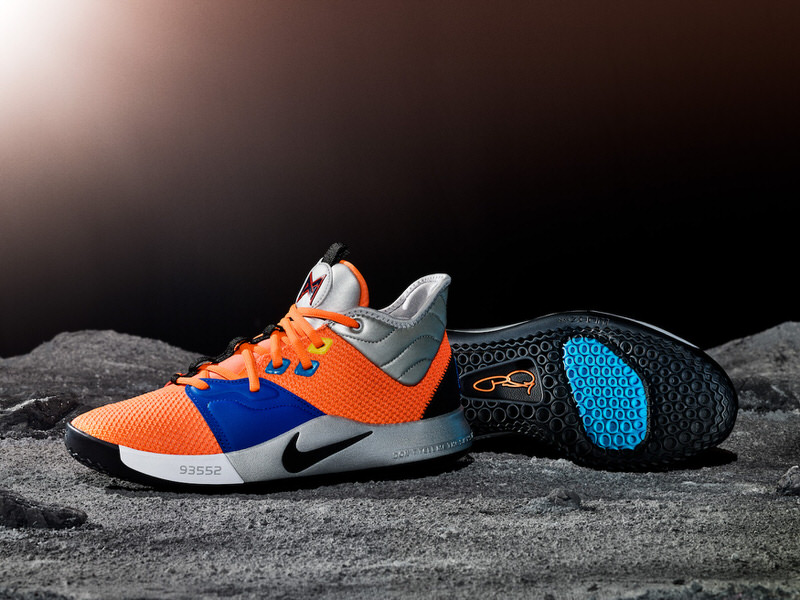 Nike PG3 "NASA"