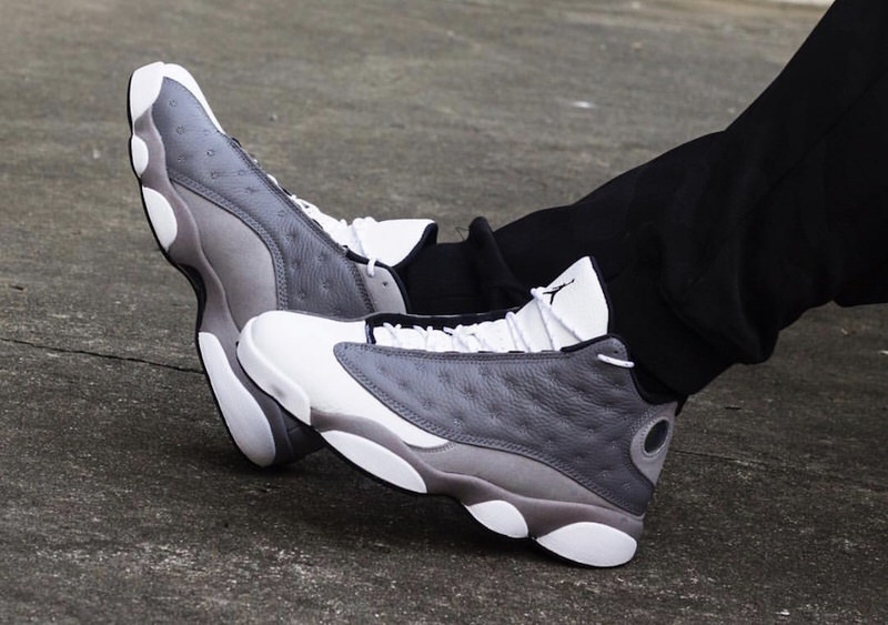 Air Jordan 13 "Atmosphere Grey"