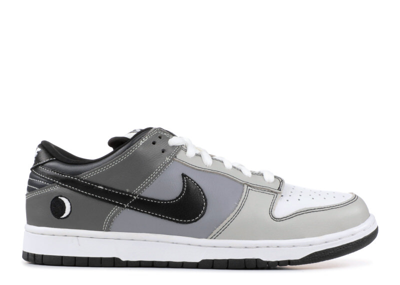 Nike SB Dunk Low "Lunar Eclipse West"