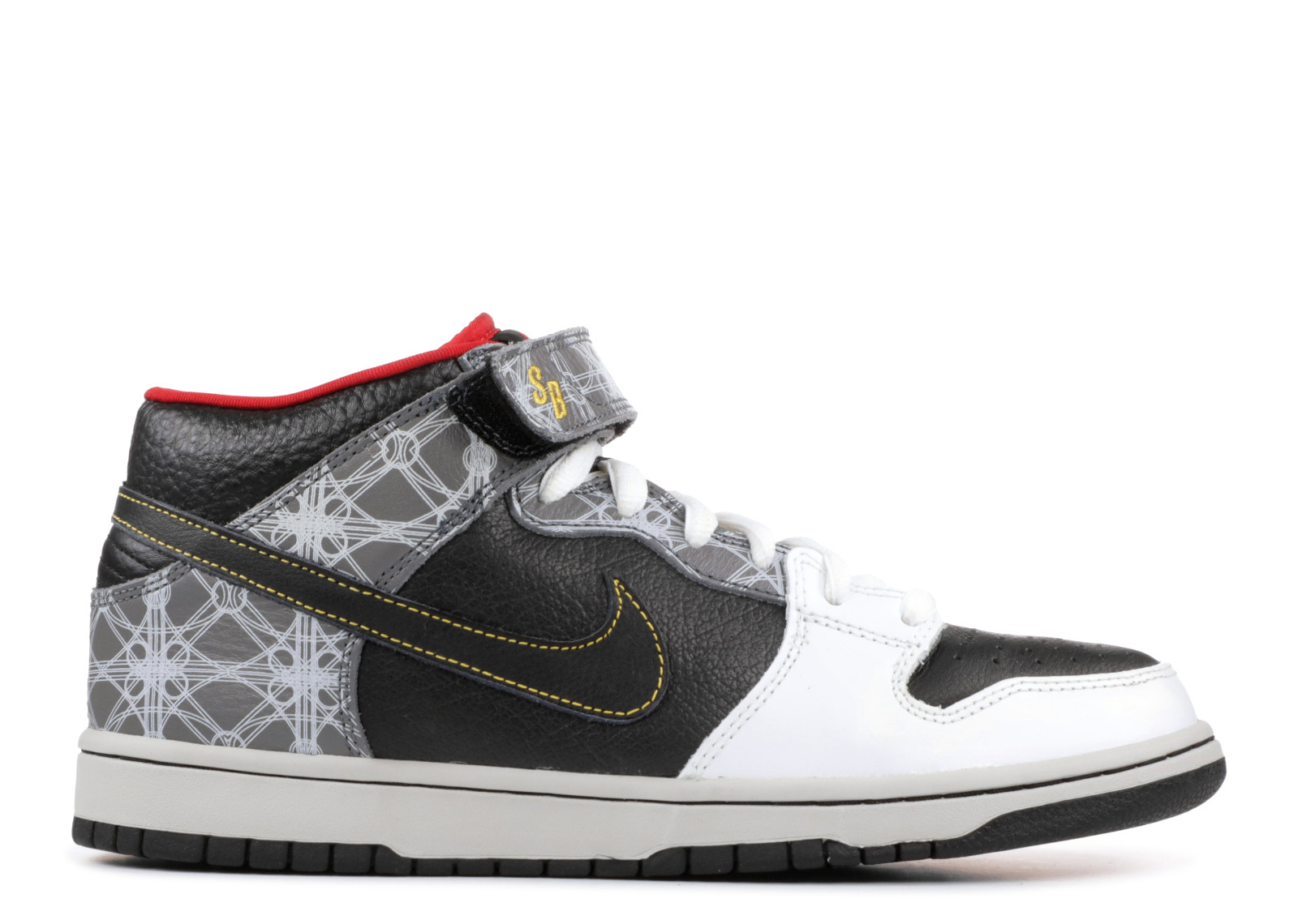 Fly x Triumvir x Nike SB Dunk Mid