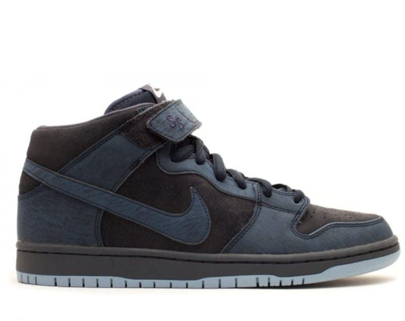 Nike SB Dunk Mid "Thunder Blue"