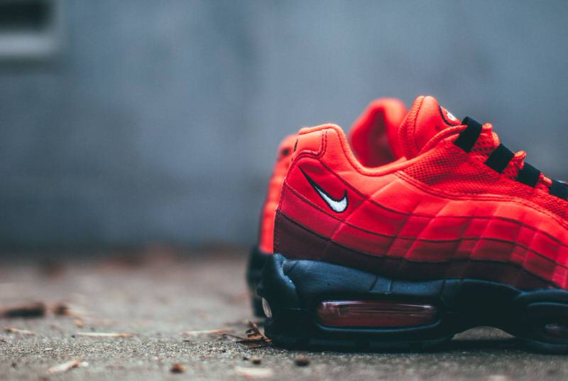 Nike Air Max 95 "Habanero Red"