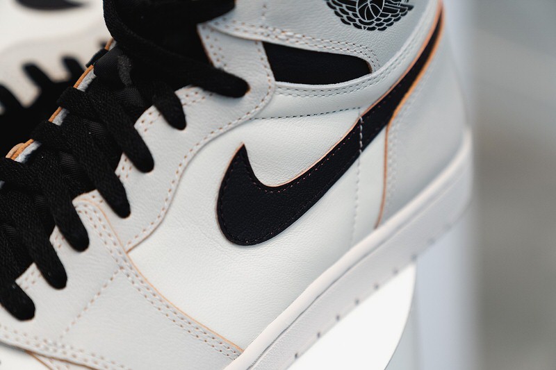 Nike SB x Air Jordan 1 Light Bone/Black