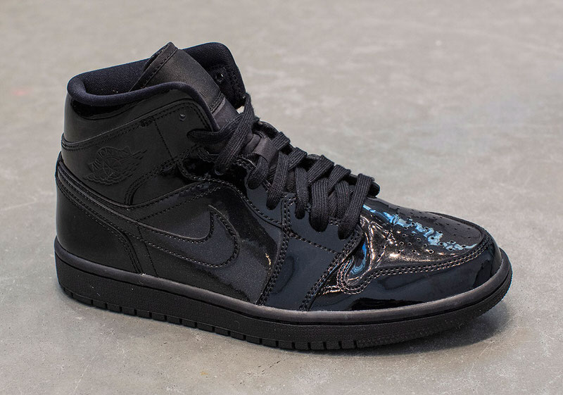 Air Jordan 1 Mid WMNS "Patent Pack"