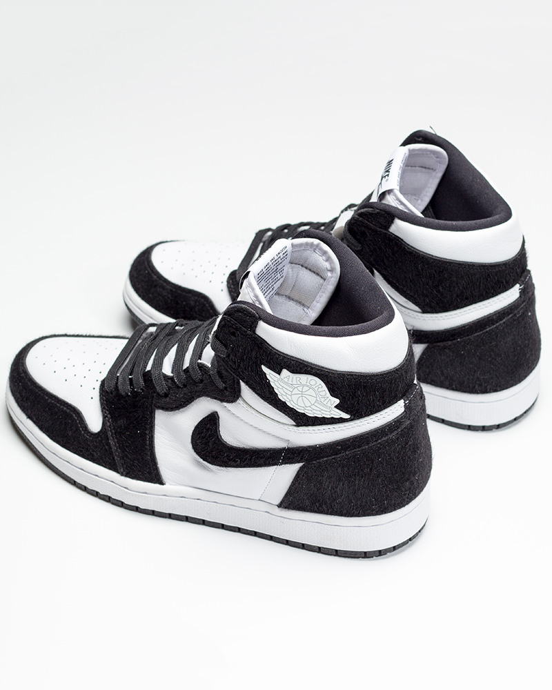 Air Jordan 1 "Panda"