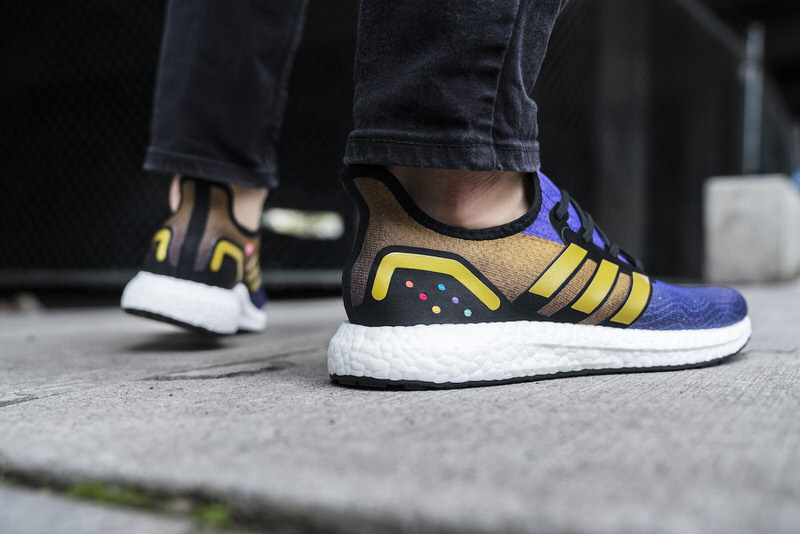 adidas AM4 "Thanos"