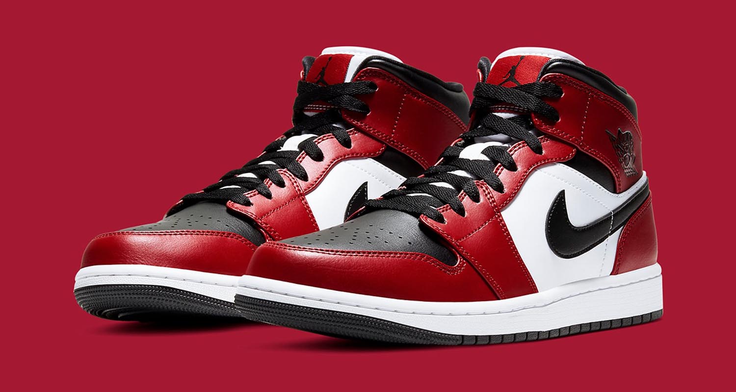 air-jordan-1-mid-chicago-black-toe-554724-069-release-date-info-1-2