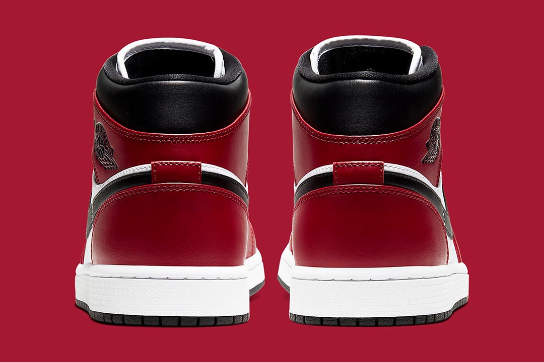 air-jordan-1-mid-chicago-black-toe-554724-069-release-date-info-5-1