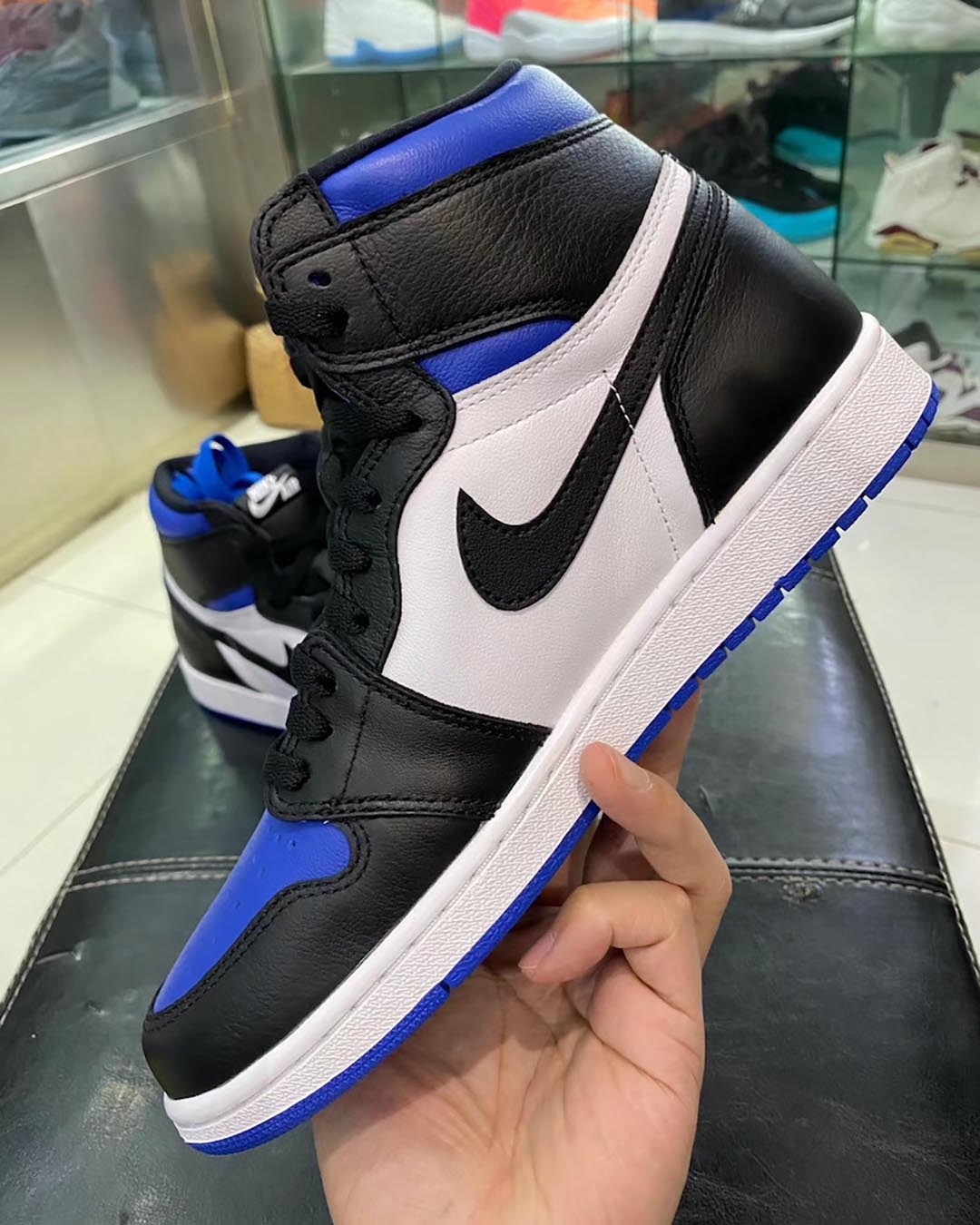 air-jordan-1-retro-hi-og-game-royal-555088-041-release-date