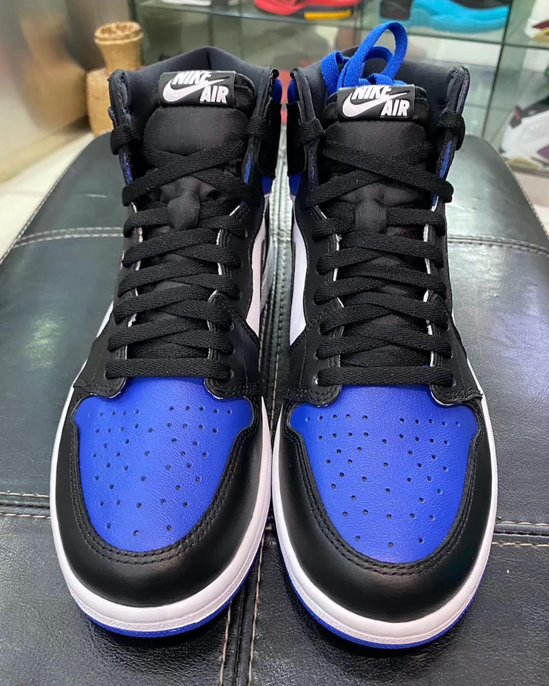 air-jordan-1-retro-hi-og-game-royal-555088-041-release-date