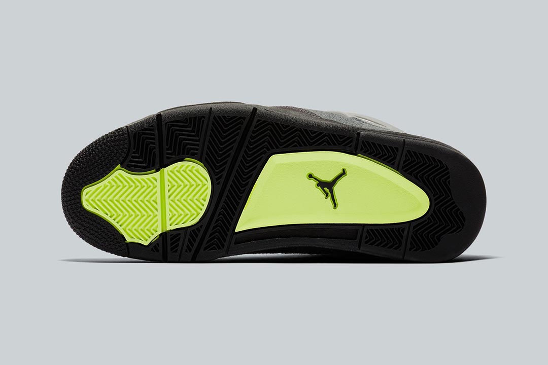 air-jordan-4-retro-se-neon-cool-grey-volt-wolf-grey-anthracite-CT5342-007-release-date-05