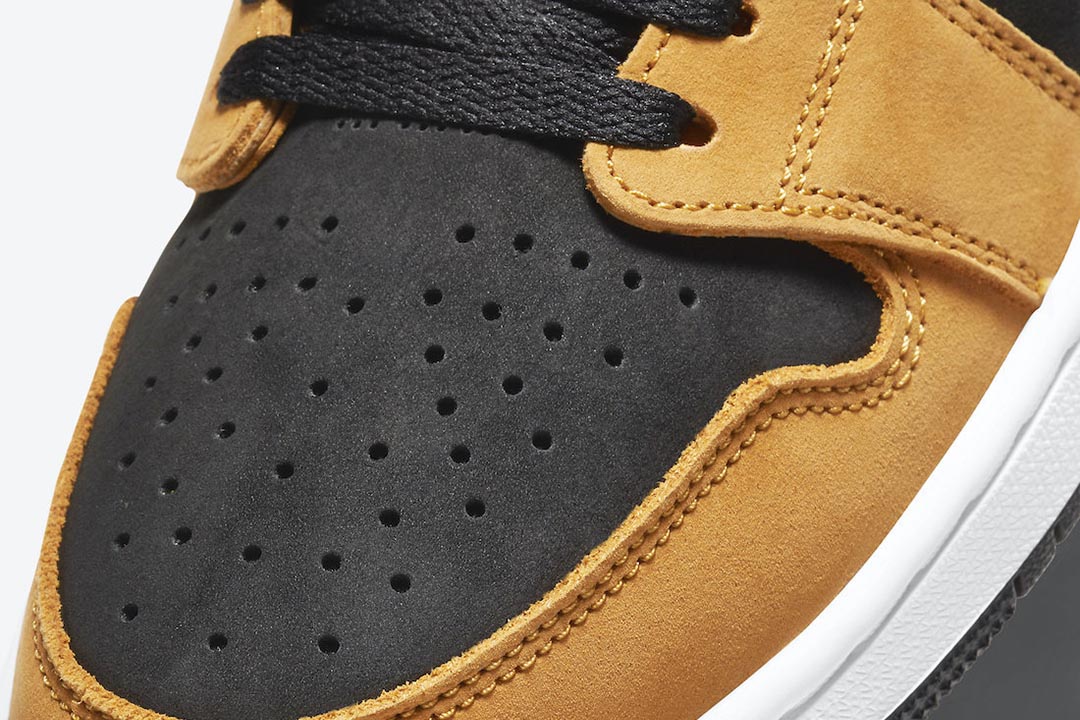 air-jordan-1-high-zoom-cmft-black-wheat-black-white-monarch-opti-yellow-CT0978-002-release-date