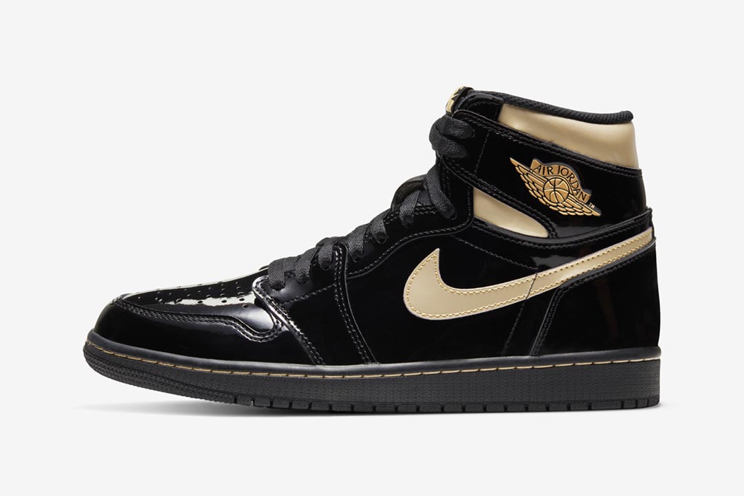 2020-air-jordan-1-retro-high-og-black-metallic-gold-555088-032