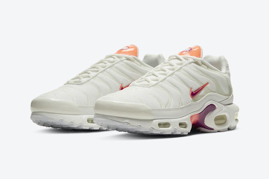 nike-air-max-plus-DH3858-100