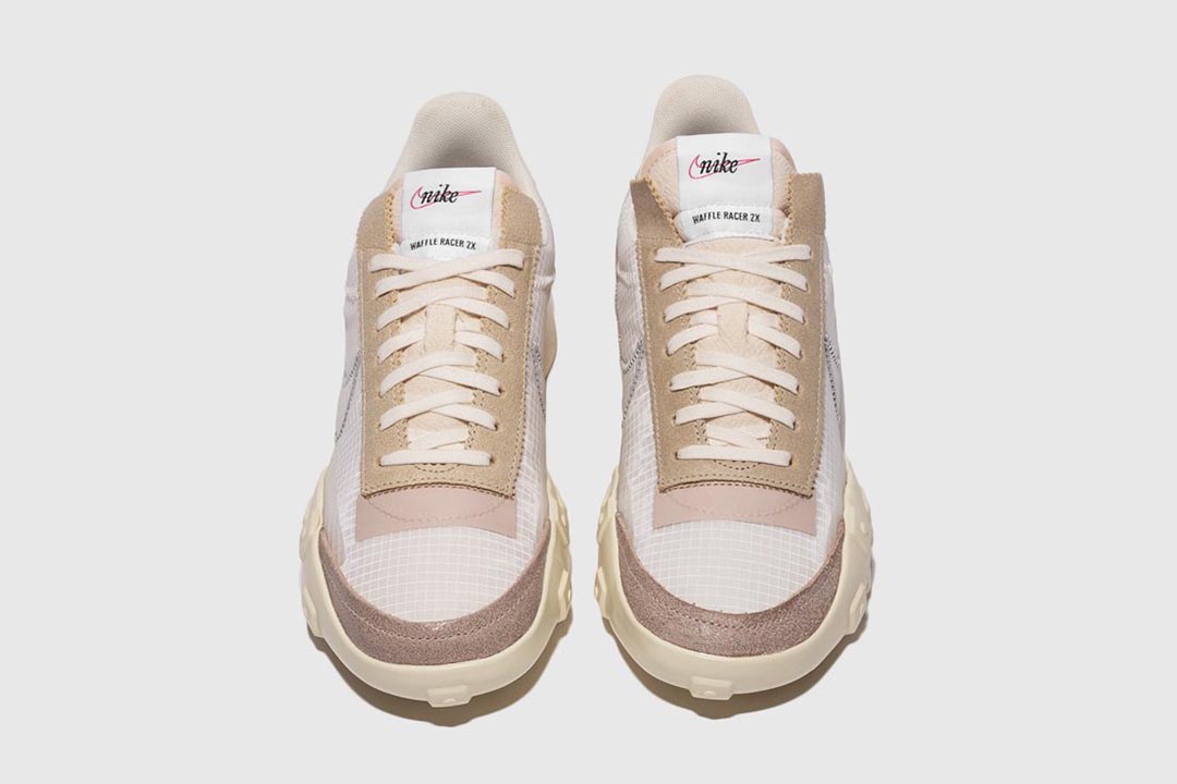 nike-wmns-waffle-racer-lx-series-qs-pale-ivory-silver-muslin-jade-aura