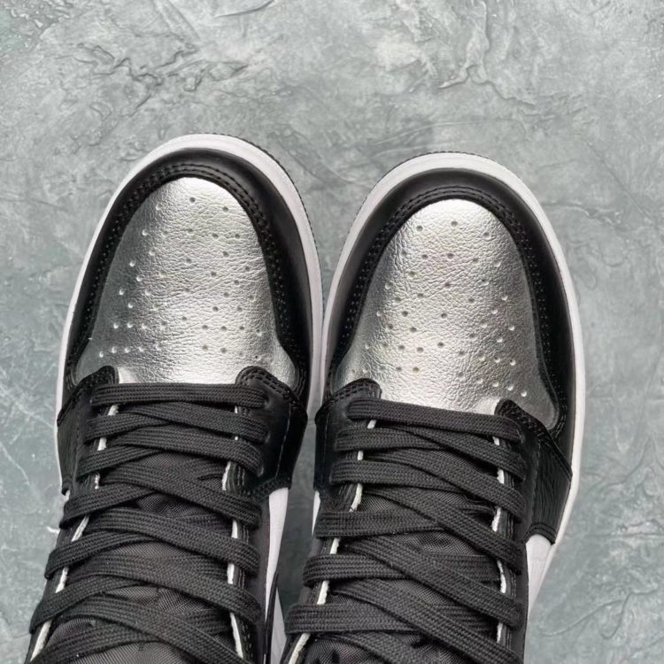 wmns-air-jordan-1-retro-high-og-metallic-silver-toe-cd0461-001-release-date